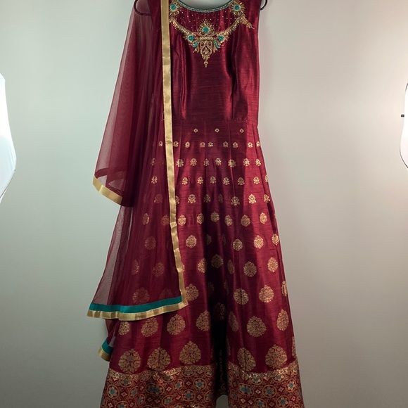 Indian wedding party ethnic silk long gown dress - Picture 1 of 5